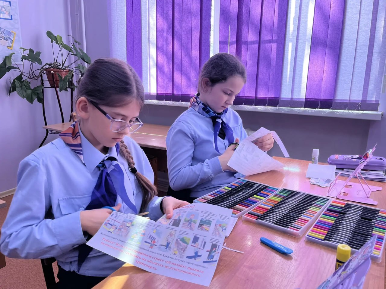 Транспортные полицейские провели урок безопасности в одной из школ Облучья Транспортные полицейские провели урок безопасности в одной из школ Облучья