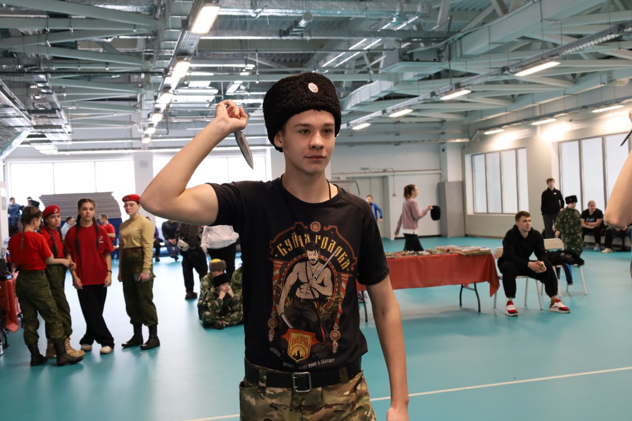 В Биробиджане прошли соревнования по спортивному метанию ножа В Биробиджане прошли соревнования по спортивному метанию ножа