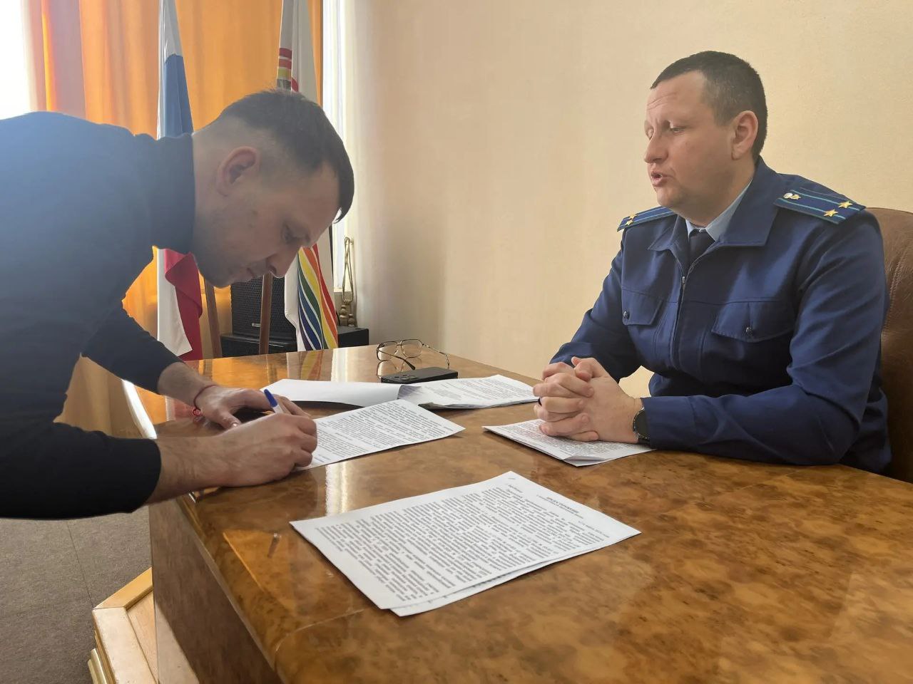 Прокуратура Биробиджанского района проверила соблюдение требований законодательства при содержании жилых помещений специализированного жилищного фонда