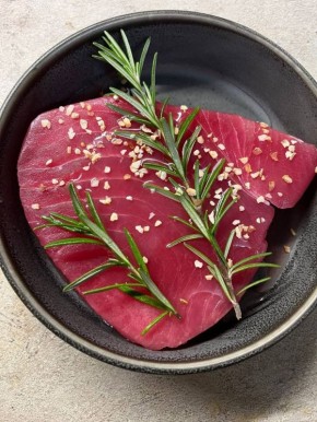 Неожиданные идеи для стейка тунца на любой случай