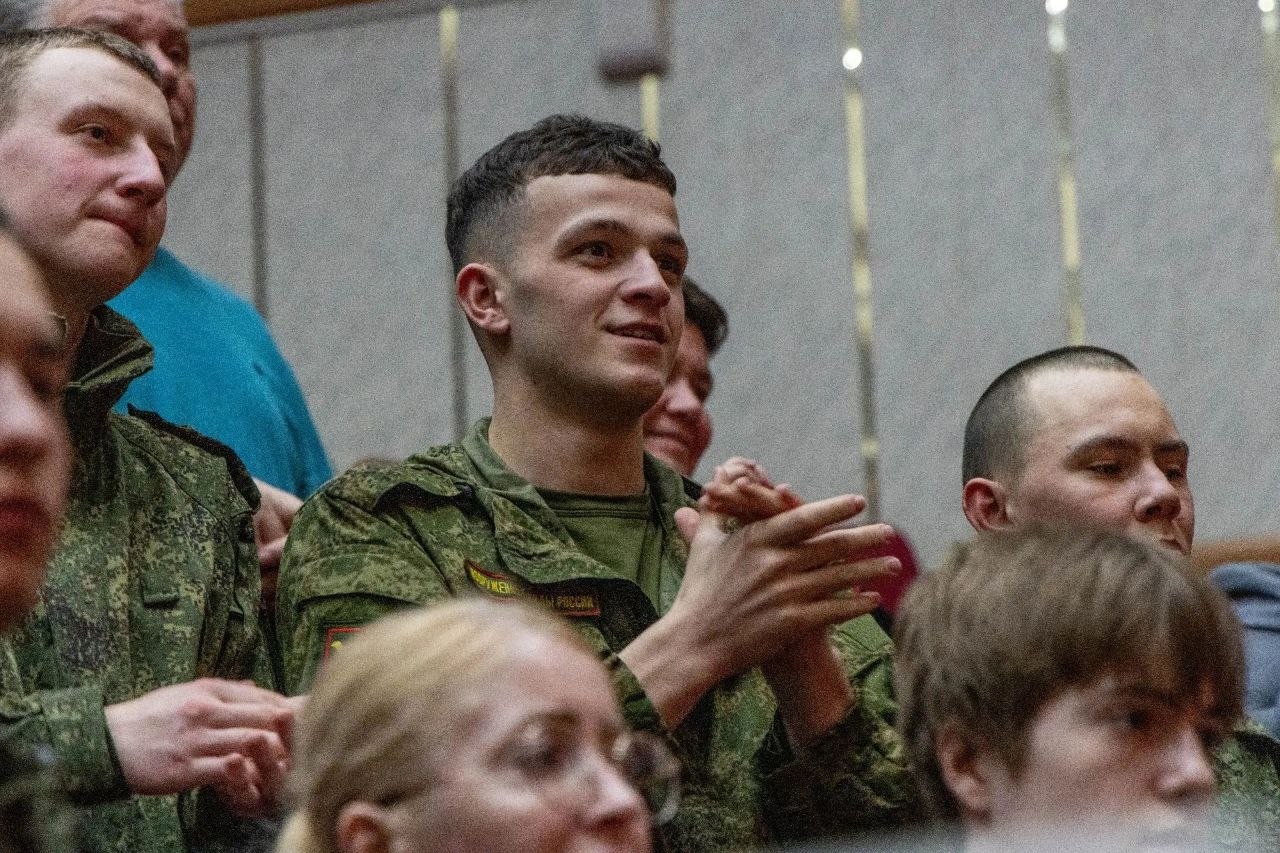 Мария Костюк: В ЕАО прошел фестивальмарафон театральных коллективов ДФО «ТЕАТР о СВОих» Мария Костюк: В ЕАО прошел фестивальмарафон театральных коллективов ДФО «ТЕАТР о СВОих»