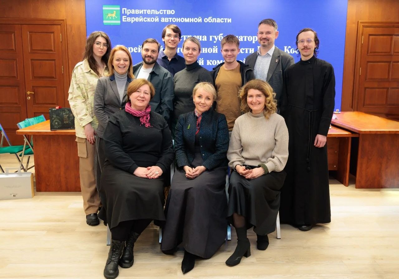 Мария Костюк: В автономии работала команда проекта «Кино на службе Отечеству» под руководством члена Совета Комитета семей воинов Отечества, режиссера-документалиста Олеси Шигиной Мария Костюк: В автономии работала команда проекта «Кино на службе Отечеству» под руководством члена Совета Комитета семей воинов Отечества, режиссера-документалиста Олеси Шигиной