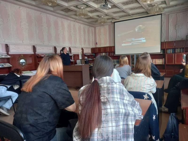 «Наркотики: свобода или зависимость?»: полицейские провели откровенный разговор со студентами «Наркотики: свобода или зависимость?»: полицейские провели откровенный разговор со студентами