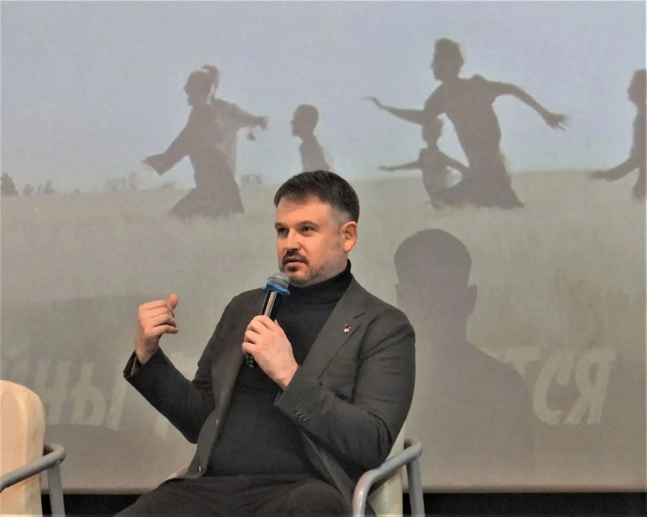 Мария Костюк: В автономии работала команда проекта «Кино на службе Отечеству» под руководством члена Совета Комитета семей воинов Отечества, режиссера-документалиста Олеси Шигиной Мария Костюк: В автономии работала команда проекта «Кино на службе Отечеству» под руководством члена Совета Комитета семей воинов Отечества, режиссера-документалиста Олеси Шигиной