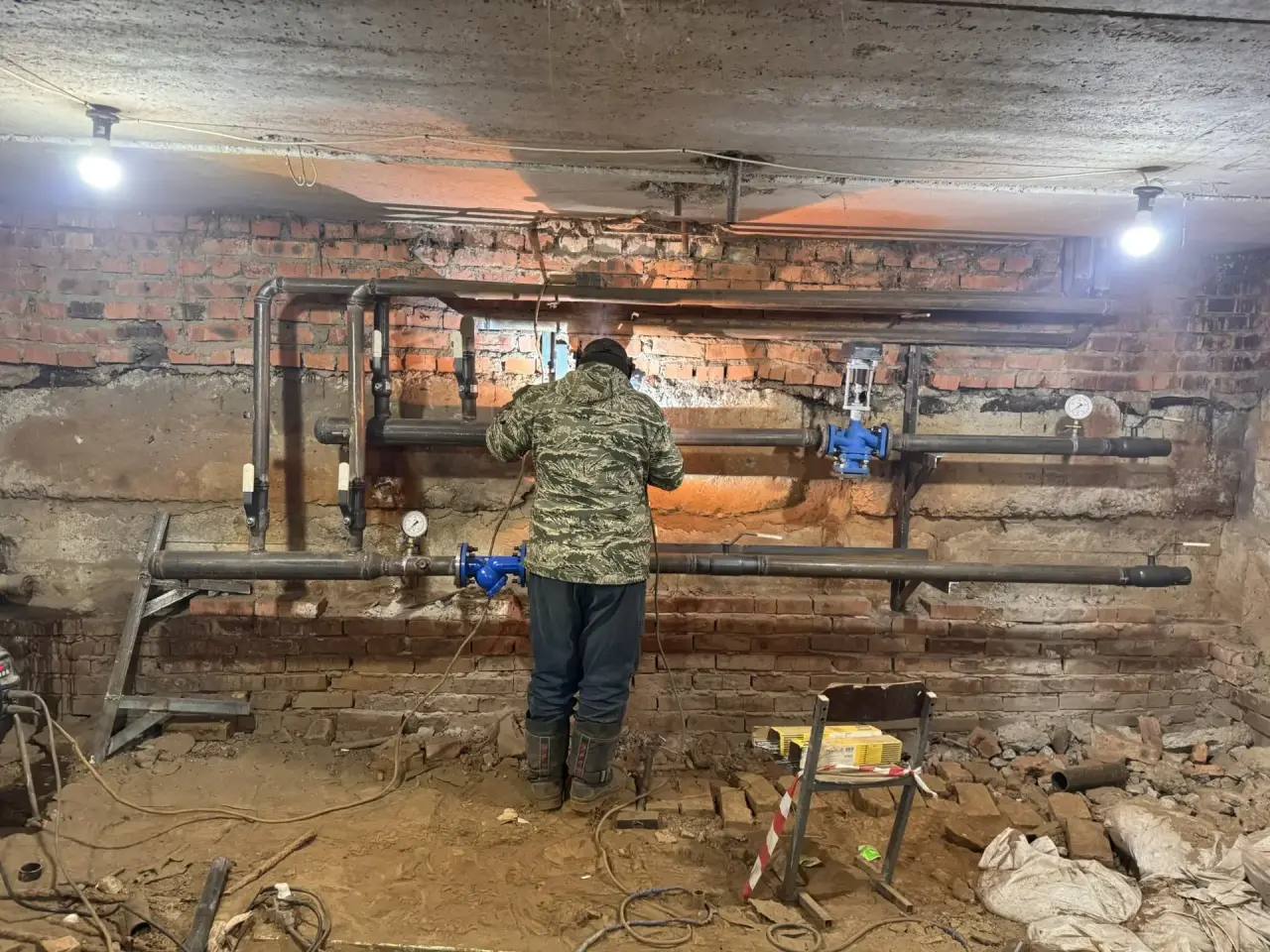 Продолжается капитальный ремонт в школе в селе Найфельд ЕАО Продолжается капитальный ремонт в школе в селе Найфельд ЕАО