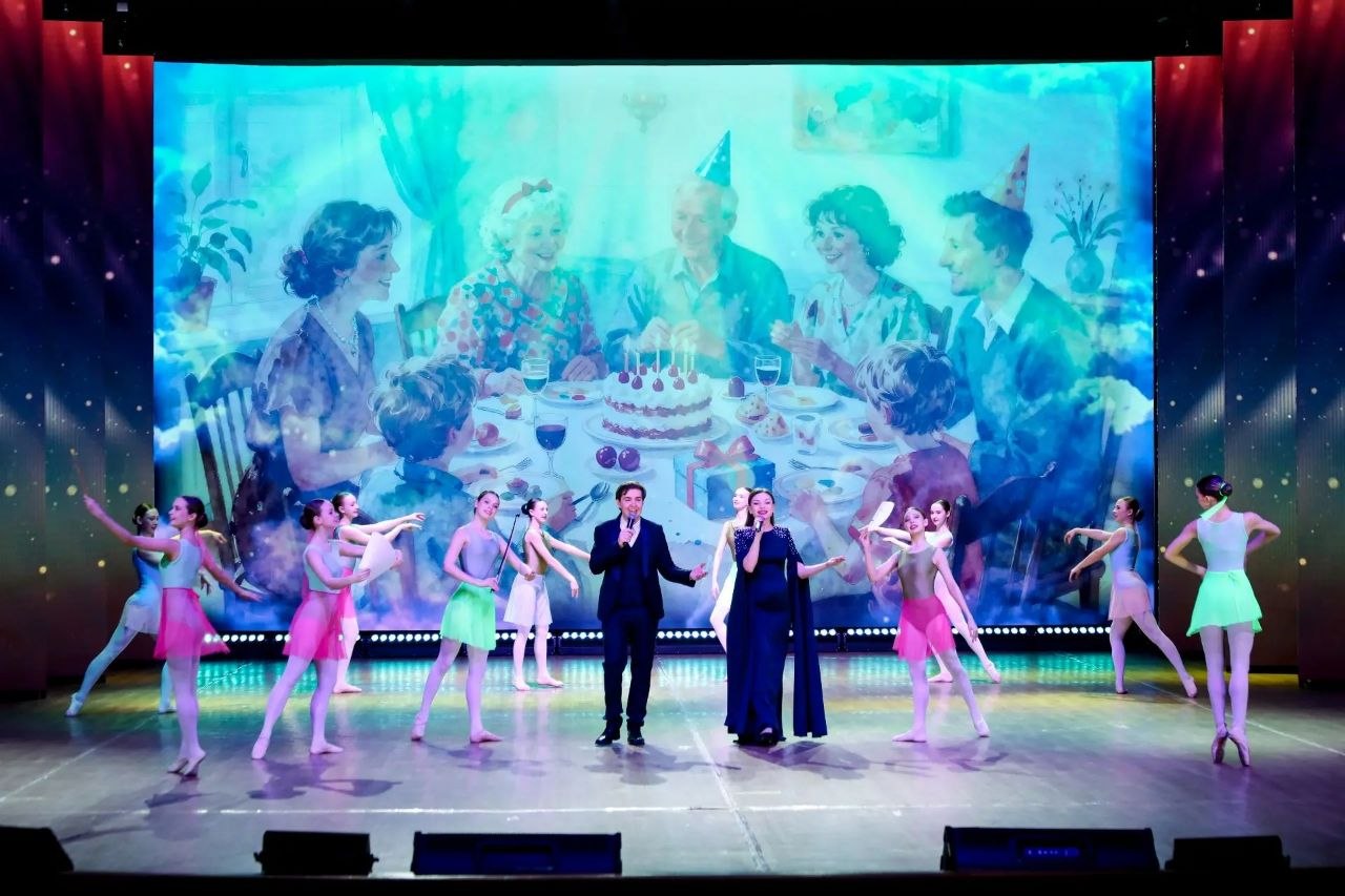 Депутаты поздравили работников культуры и деятелей искусства Депутаты поздравили работников культуры и деятелей искусства