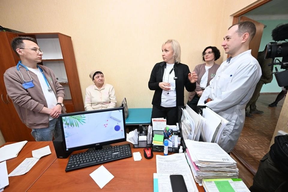 Мария Костюк: На этой неделе в Амвросиевской центральной районной больнице ДНР вновь работал десант врачей из ЕАО Мария Костюк: На этой неделе в Амвросиевской центральной районной больнице ДНР вновь работал десант врачей из ЕАО