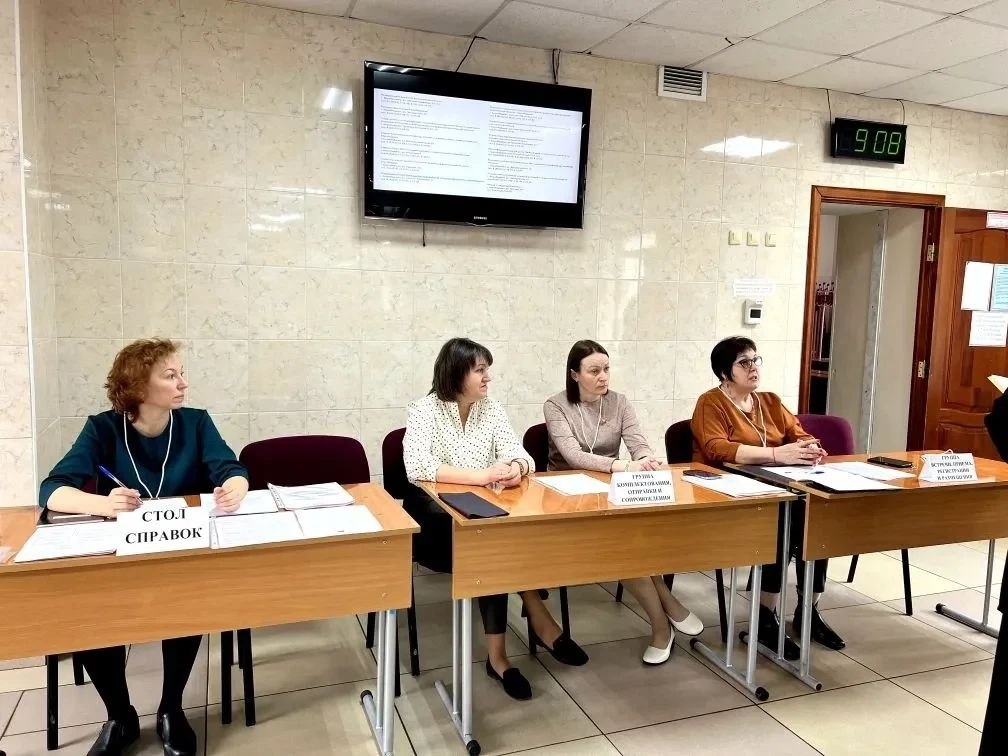 В Биробиджане прошёл смотр сил и средств областной подсистемы РСЧС В Биробиджане прошёл смотр сил и средств областной подсистемы РСЧС