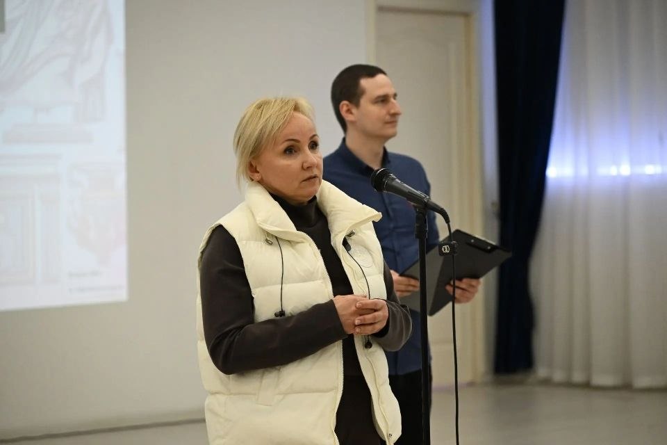 Мария Костюк: Во время поездки экспертов подкомиссии Госсовета РФ по сохранению исторической памяти в ДНР провели встречу с общественностью — хранителями истории, которые работают в государственных и муниципальных музеях, а... Мария Костюк: Во время поездки экспертов подкомиссии Госсовета РФ по сохранению исторической памяти в ДНР провели встречу с общественностью — хранителями истории, которые работают в государственных и муниципальных музеях, а...