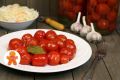 Как приготовить сладкие маринованные помидоры: простой рецепт