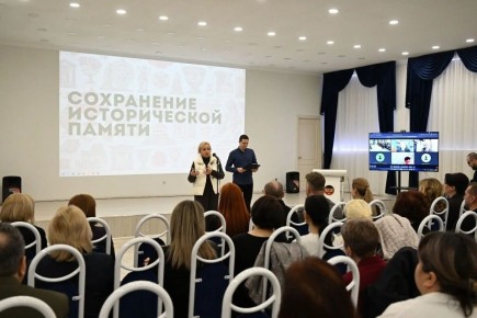 Мария Костюк: Во время поездки экспертов подкомиссии Госсовета РФ по сохранению исторической памяти в ДНР провели встречу с общественностью — хранителями истории, которые работают в государственных и муниципальных музеях, а...