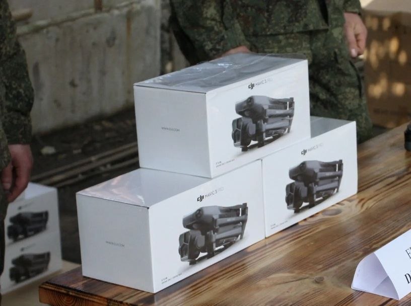 Гуманитарную помощь бойцам в зону СВО доставила делегация ЕАО Гуманитарную помощь бойцам в зону СВО доставила делегация ЕАО