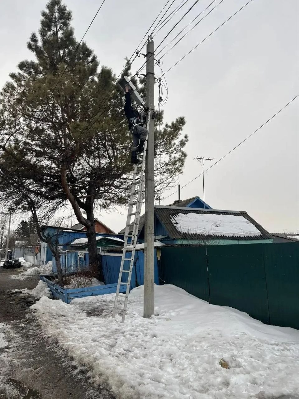 Продолжается модернизация систем уличного освещения в населенных пунктах ЕАО