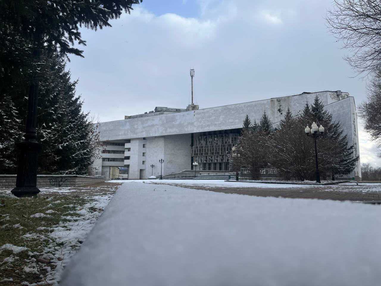 Началась работа по обновлению крупнейшего учреждения культуры региона – Биробиджанской областной филармонии