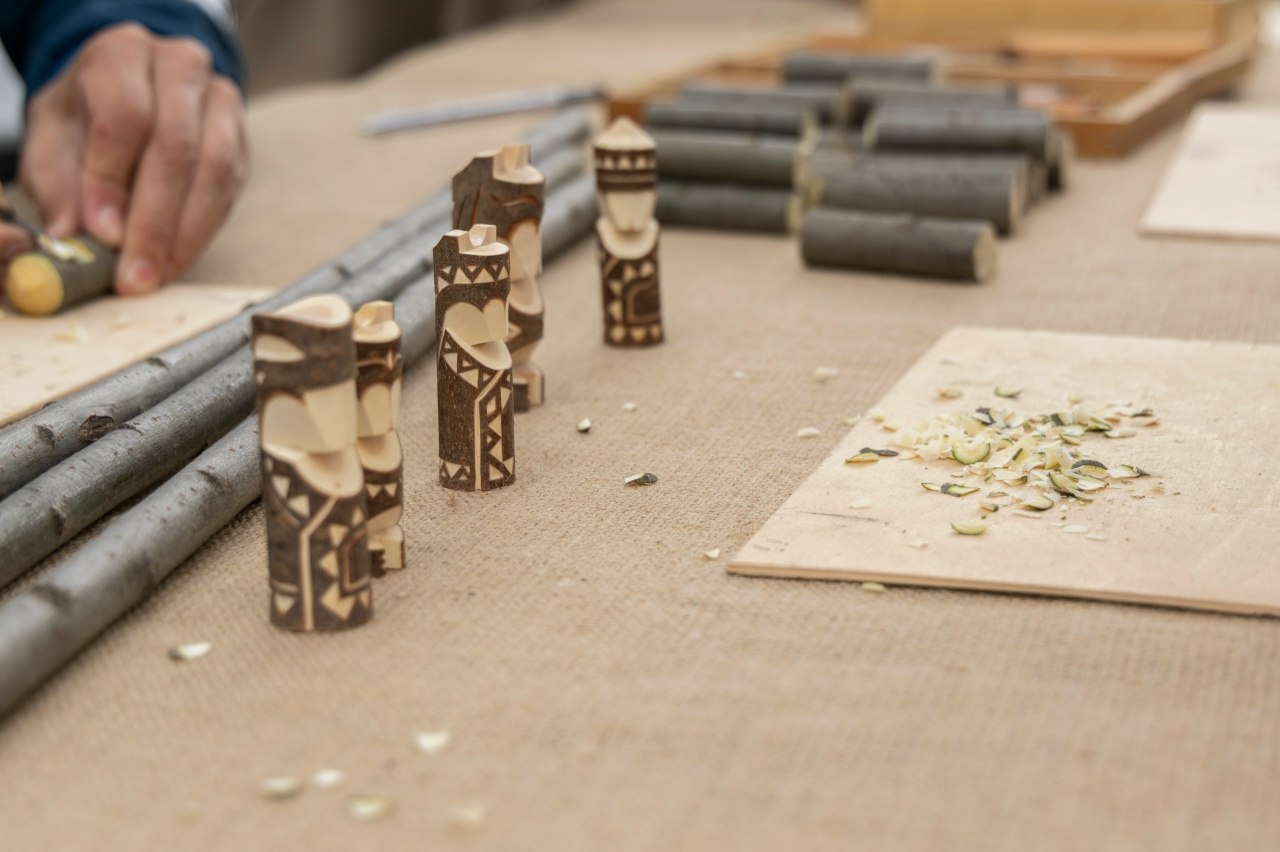 Вырежи своего деревянного медведя-оберега: мастер-класс от хранителя нанайских традиций на III Этнофесте «Бирария» Вырежи своего деревянного медведя-оберега: мастер-класс от хранителя нанайских традиций на III Этнофесте «Бирария»