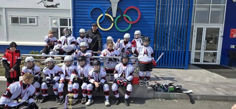 Команда «Армата» привезла первое место с турнира по хоккею Команда «Армата» привезла первое место с турнира по хоккею