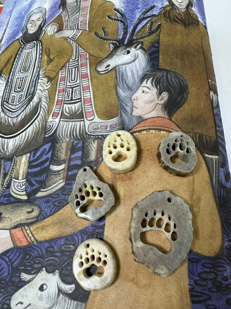 Создай украшение из кости по древним эвенкийским мотивам: мастер-класс на III Этнофесте «Бирария» Создай украшение из кости по древним эвенкийским мотивам: мастер-класс на III Этнофесте «Бирария»