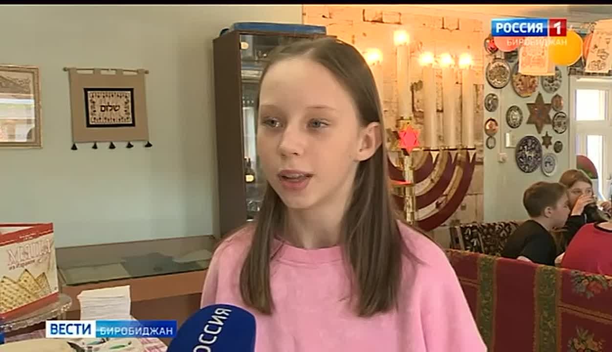 Старая синагога Биробиджана вызывает неподдельный интерес у туристов