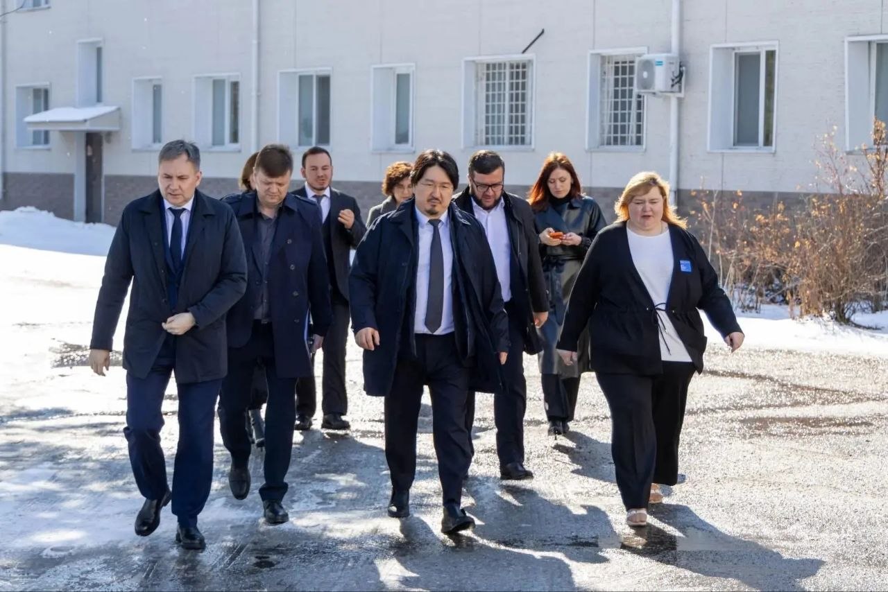 Депутат Госдумы РФ Бадма Башанкаев дал оценку развитию районного здравоохранения в ЕАО Депутат Госдумы РФ Бадма Башанкаев дал оценку развитию районного здравоохранения в ЕАО