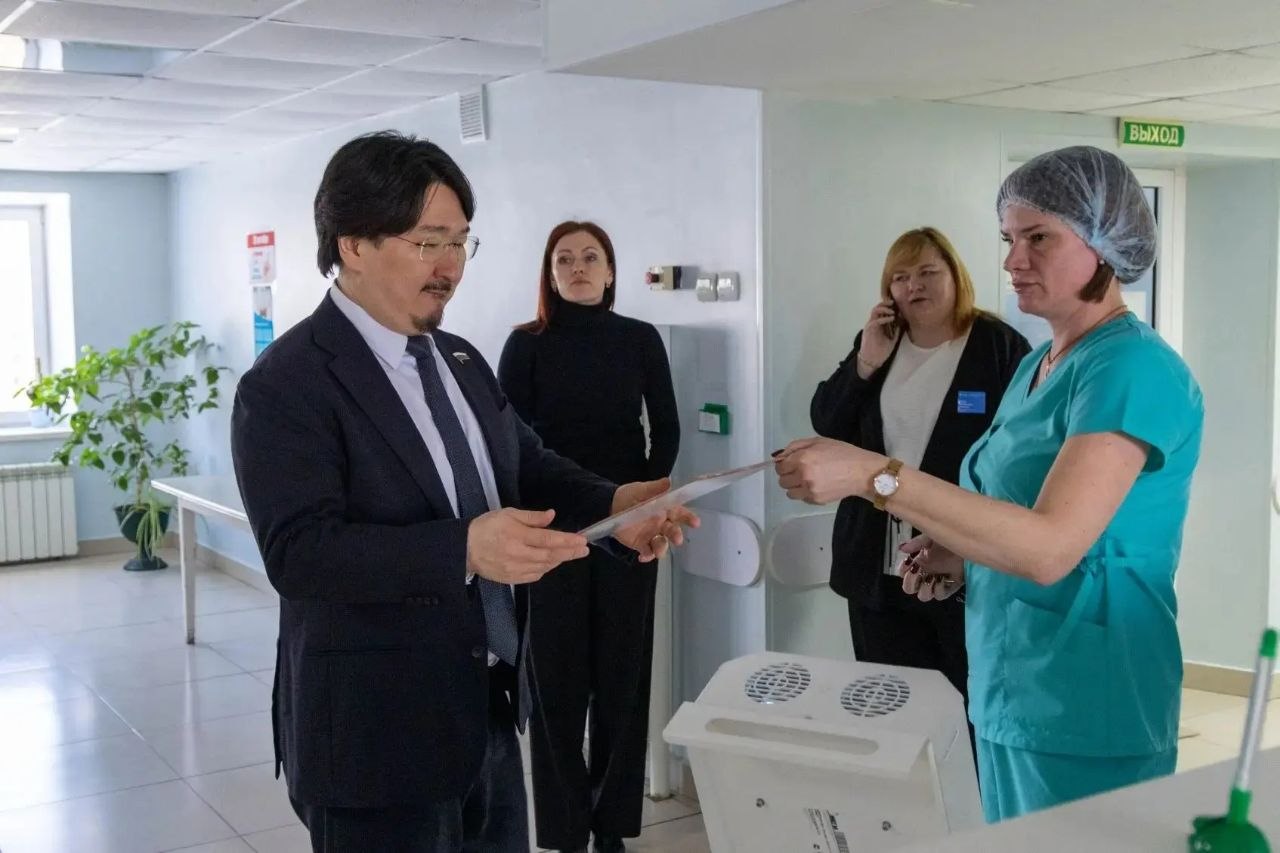 Депутат Госдумы РФ Бадма Башанкаев дал оценку развитию районного здравоохранения в ЕАО