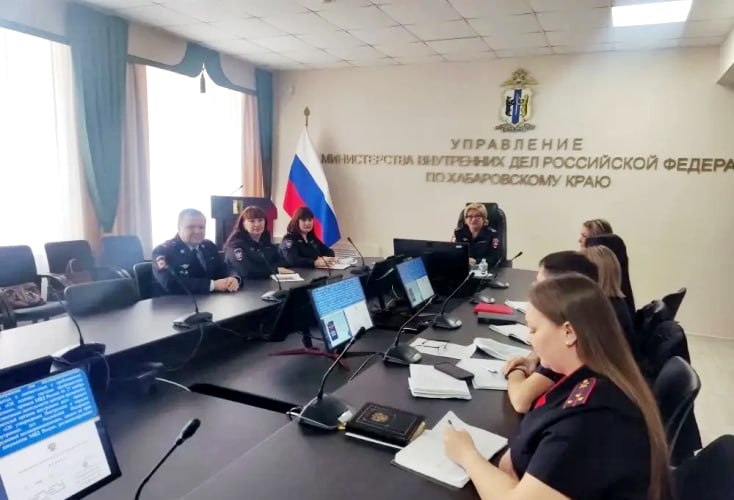 Дальневосточные транспортные полицейские поделились с коллегами опытом профилактики безнадзорности среди несовершеннолетних