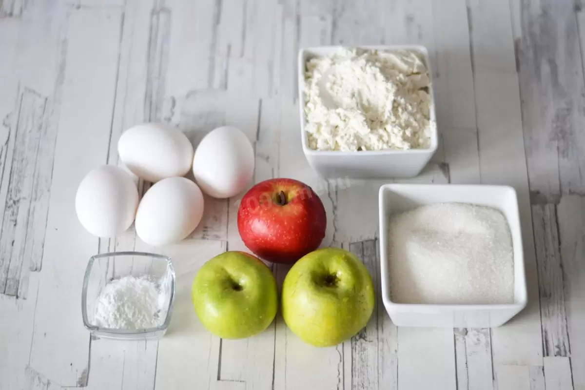 Пышная шарлотка с яблоками: секреты приготовления воздушной выпечки