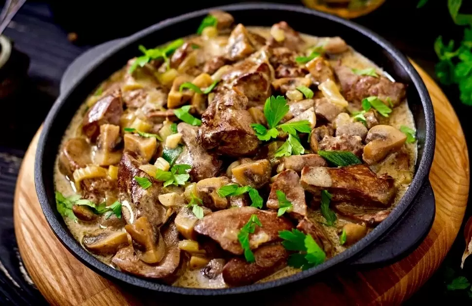 Вкусные блюда с грибами и мясом, которые порадуют любого