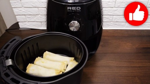 Трубочки из лаваша с яйцом и сыром