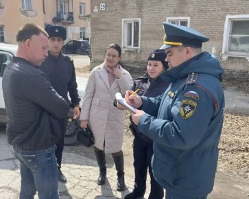 Мероприятия по профилактике пожаров проводят полицейские и общественники в Облученском районе ЕАО