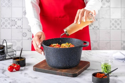 Посуду с антипригарным покрытием: ваши новые кухонные помощники