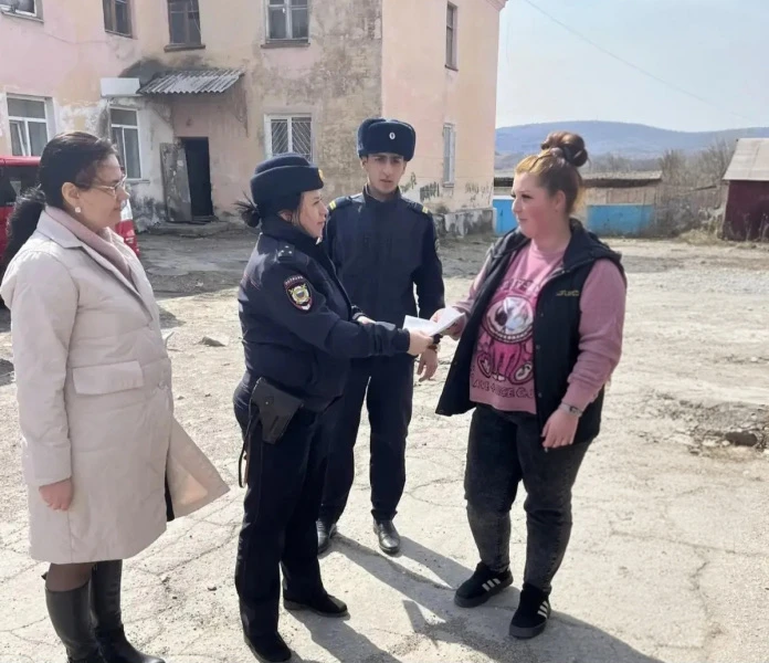 Мероприятия по профилактике пожаров проводят полицейские и общественники в Облученском районе ЕАО Мероприятия по профилактике пожаров проводят полицейские и общественники в Облученском районе ЕАО