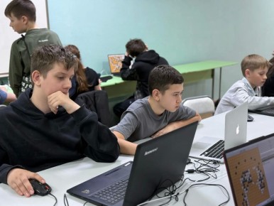 Около 84 команд со всей России собрал всероссийский командный турнир по игре го в Биробиджане