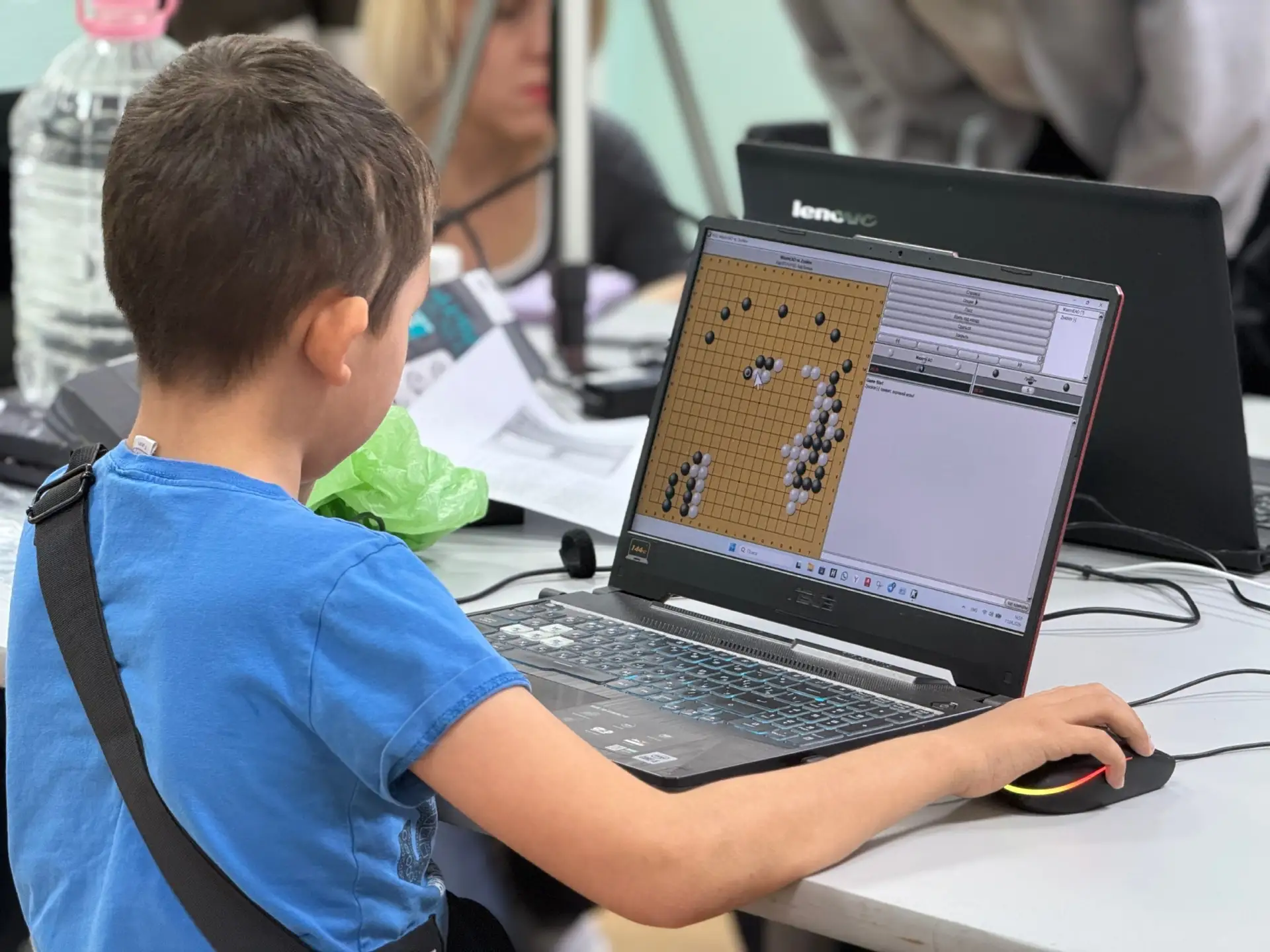 Около 84 команд со всей России собрал всероссийский командный турнир по игре го в Биробиджане Около 84 команд со всей России собрал всероссийский командный турнир по игре го в Биробиджане