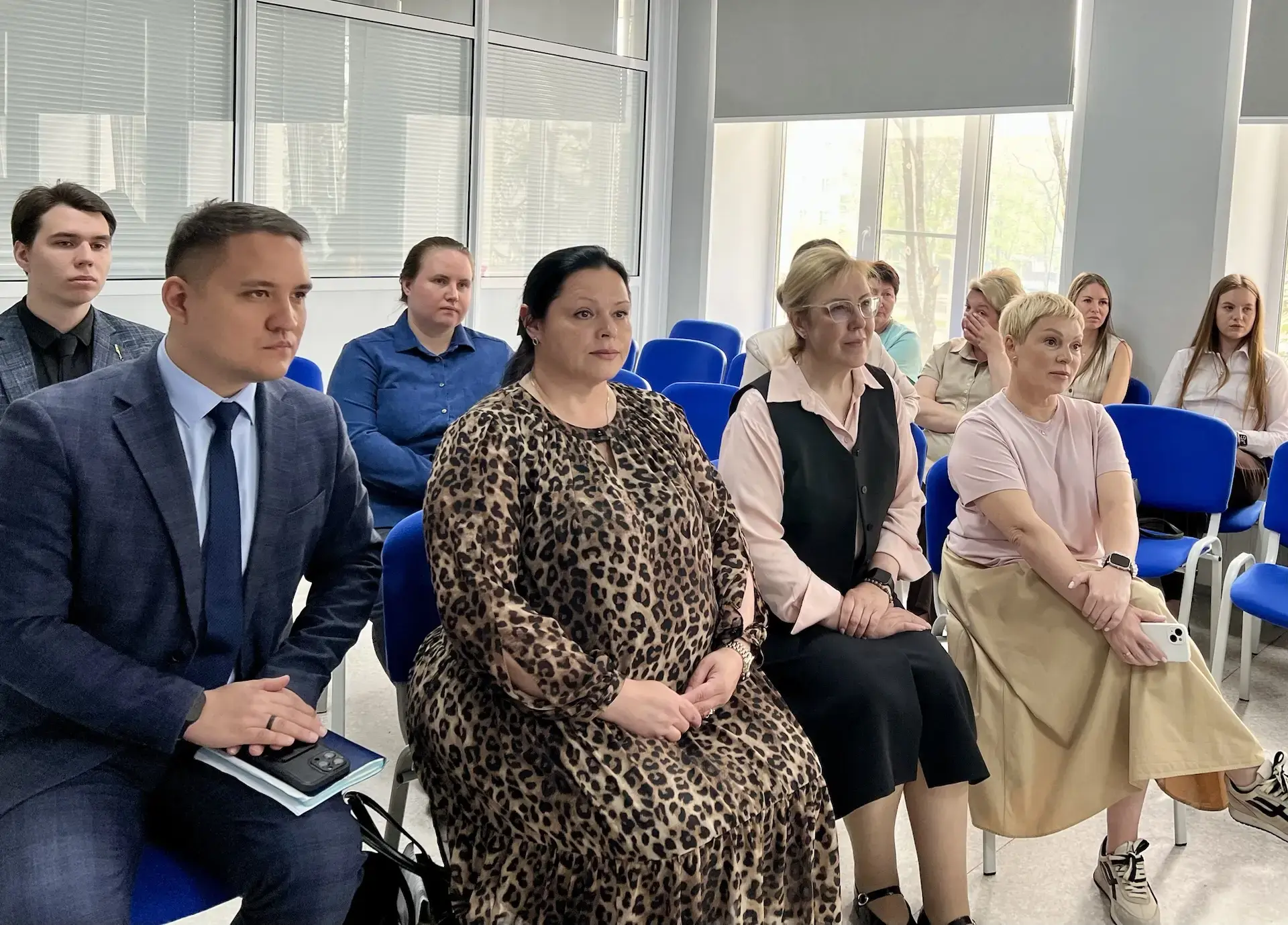 Полный дом гостей. С приема гостей начали первый рабочий день после длинных выходных в Институте развития образования Полный дом гостей. С приема гостей начали первый рабочий день после длинных выходных в Институте развития образования