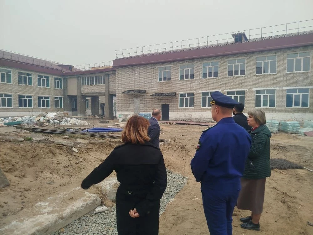 Органами прокуратуры области обеспечено надзорное сопровождение реализуемых в регионе национальных проектов и принятых в их развитие целевых программ Органами прокуратуры области обеспечено надзорное сопровождение реализуемых в регионе национальных проектов и принятых в их развитие целевых программ