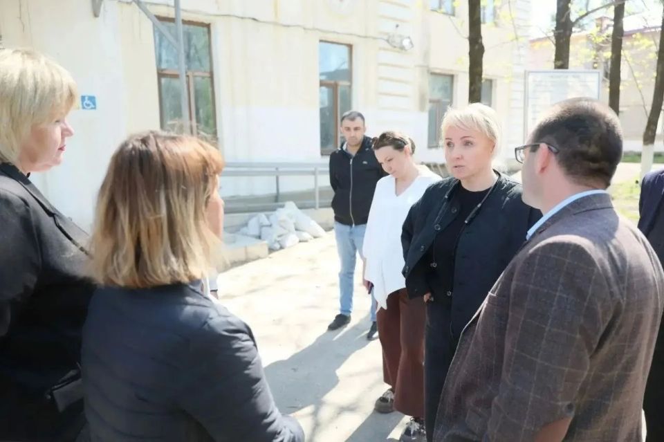 Ремонтируют две школы в ЕАО Ремонтируют две школы в ЕАО