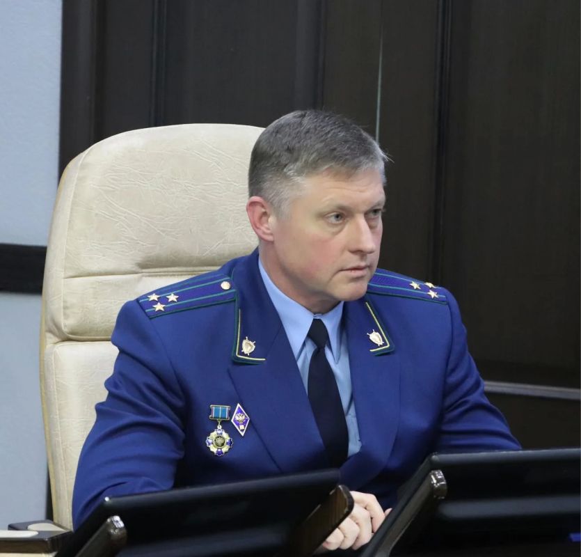 Сегодня, 22 мая 2026 года, под председательством прокурора Еврейской автономной области Дмитрия Седых состоялось заседание межведомственной рабочей группы, на котором обсудили вопросы обеспечения законности при реализации в... Сегодня, 22 мая 2026 года, под председательством прокурора Еврейской автономной области Дмитрия Седых состоялось заседание межведомственной рабочей группы, на котором обсудили вопросы обеспечения законности при реализации в...