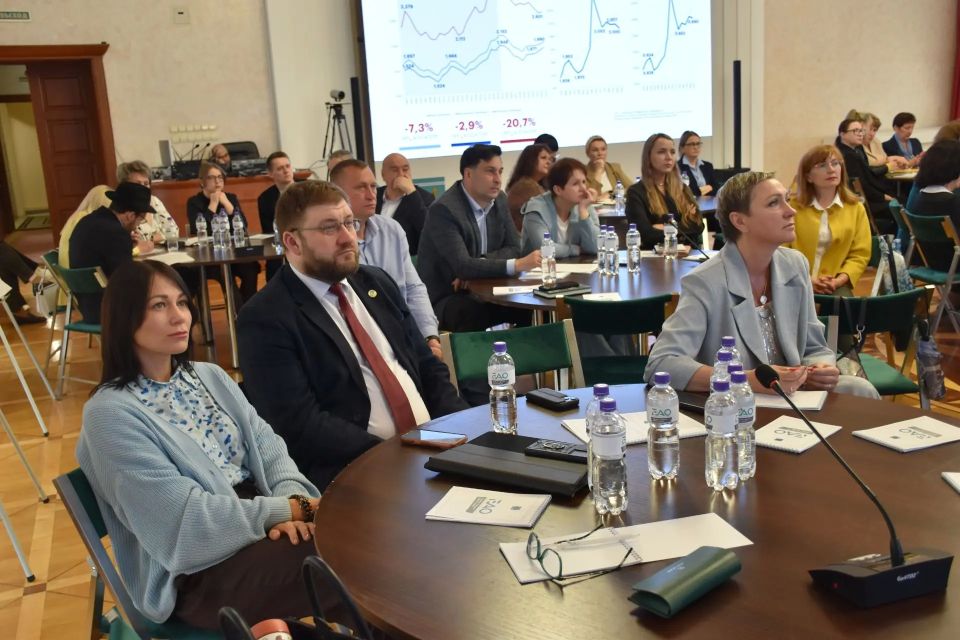 Министр здравоохранения ЕАО Анастасия Мартынова приняла участие в стратегической сессии по поддержке семьи и рождаемости Министр здравоохранения ЕАО Анастасия Мартынова приняла участие в стратегической сессии по поддержке семьи и рождаемости