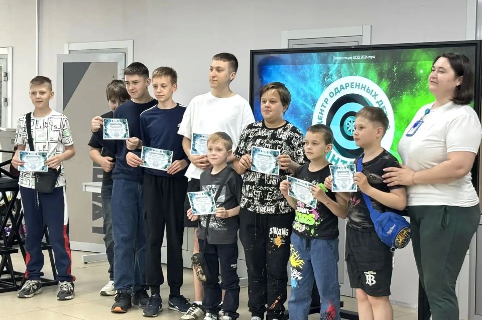 Первый учебный год торжественно завершили в Региональном центре выявления и поддержки одаренных детей «Антарес» Первый учебный год торжественно завершили в Региональном центре выявления и поддержки одаренных детей «Антарес»