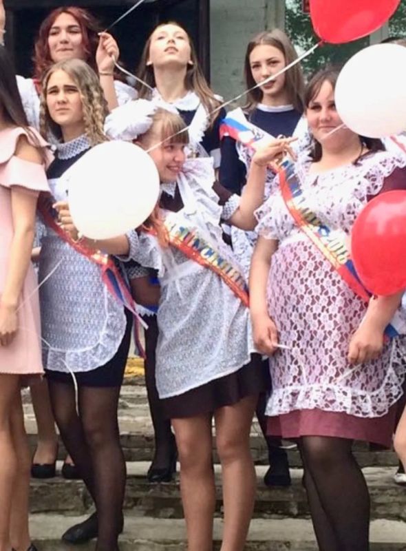 А помните, как вы стояли на линейке? Ждём ваши фото А помните, как вы стояли на линейке? Ждём ваши фото