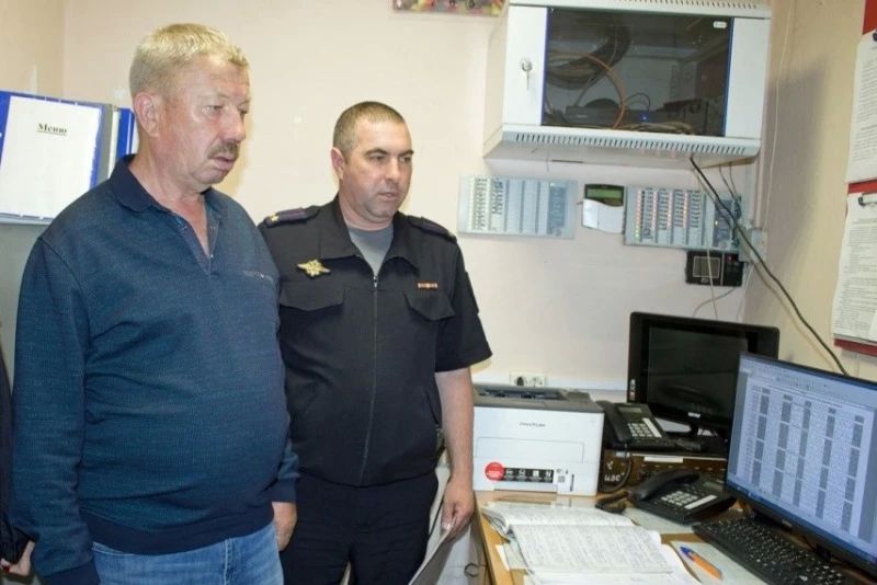 В рамках акции «Гражданский мониторинг» Общественный совет посетил Межмуниципальный отдел МВД России «Ленинский» В рамках акции «Гражданский мониторинг» Общественный совет посетил Межмуниципальный отдел МВД России «Ленинский»
