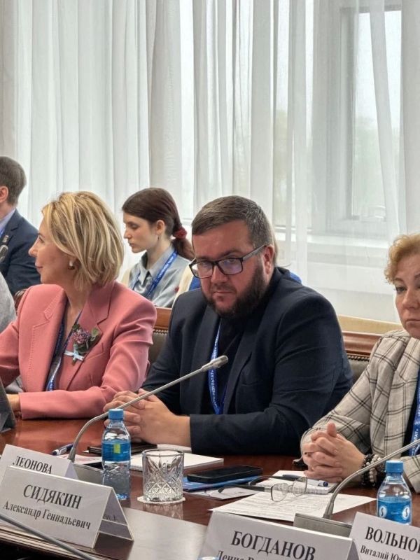 Делегация Еврейской автономной области приняла участие в работе окружного партийного форума «Есть результат!» Делегация Еврейской автономной области приняла участие в работе окружного партийного форума «Есть результат!»