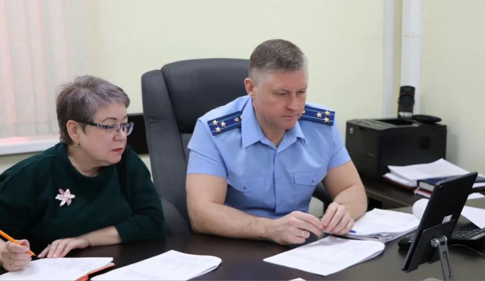 В преддверии Дня защиты детей заместитель прокурора области Павел Погоняев провел прием граждан В преддверии Дня защиты детей заместитель прокурора области Павел Погоняев провел прием граждан