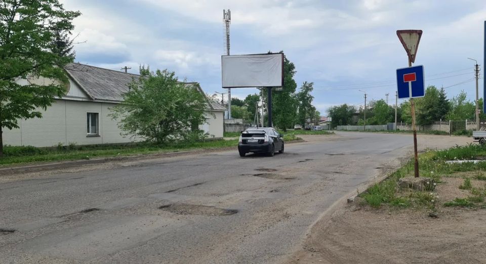 #Пообращениямгорожан. Депутату Городской Думы Кириллу Алексеевичу Девятко поступил запрос, касающийся ремонта дороги по ул. Миллера Сегодня вместе с Кириллом Алексеевичем и исполняющим обязанности первого заместителя главы...