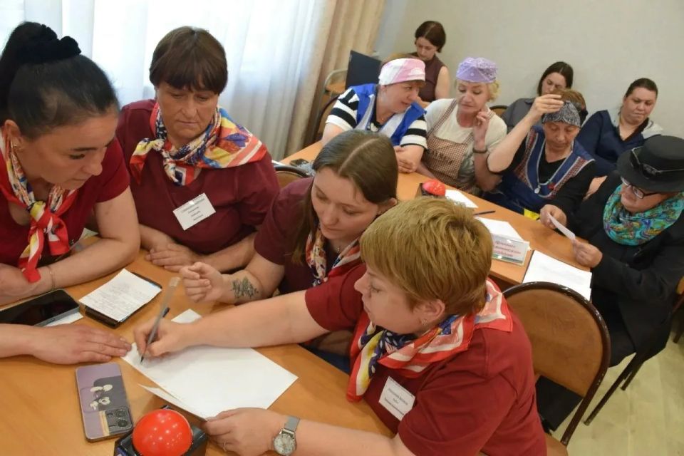 В Комплексном центре социального обслуживания ЕАО завершился традиционный конкурс профессионального мастерства В Комплексном центре социального обслуживания ЕАО завершился традиционный конкурс профессионального мастерства