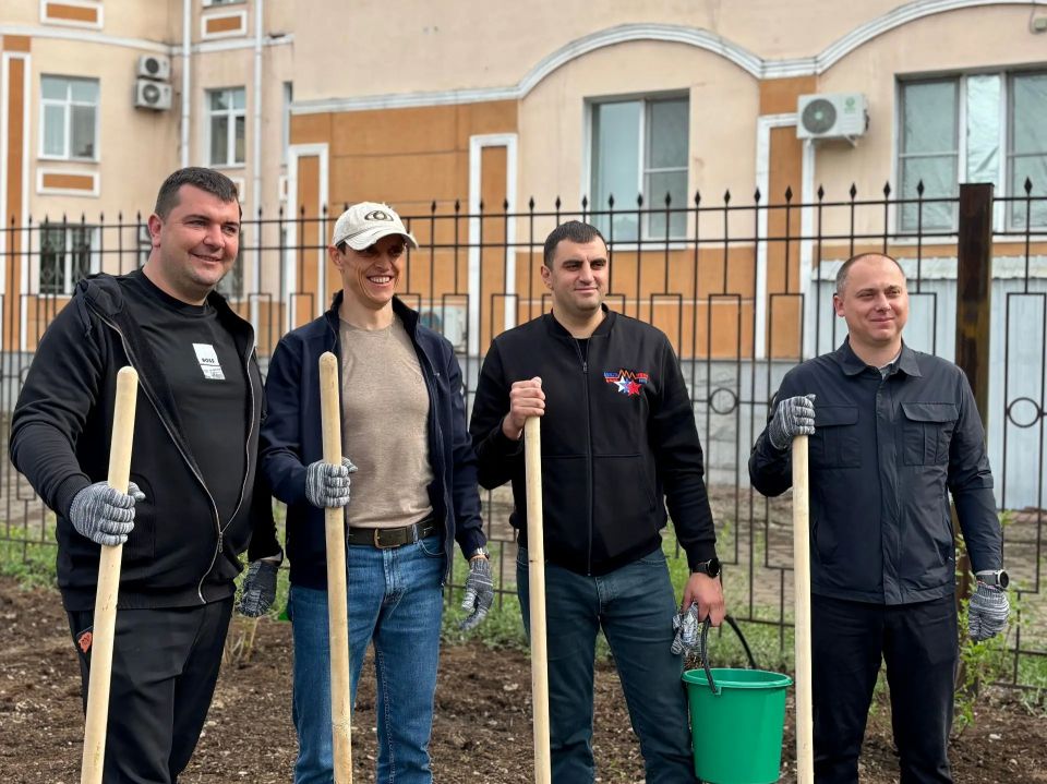 В Биробиджане открыли новую спортивную площадку в центре города В Биробиджане открыли новую спортивную площадку в центре города
