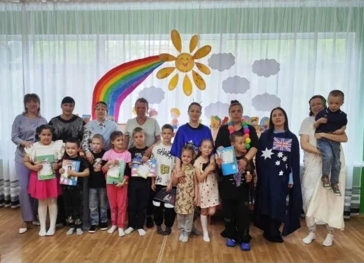 C Международным Днём защиты детей поздравили подопечных в Доме социального обслуживания семьи и детей
