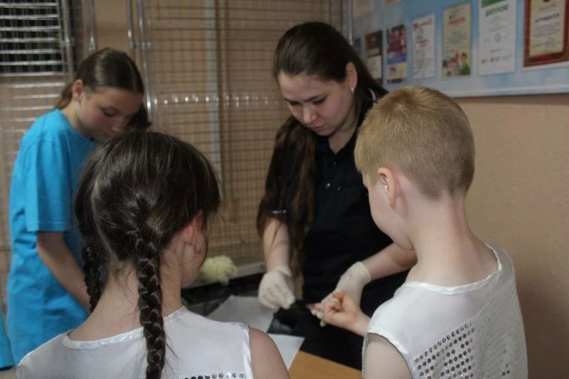 В День защиты детей полицейские посетили подшефные детские дома и приняли участие в праздничных мероприятиях В День защиты детей полицейские посетили подшефные детские дома и приняли участие в праздничных мероприятиях