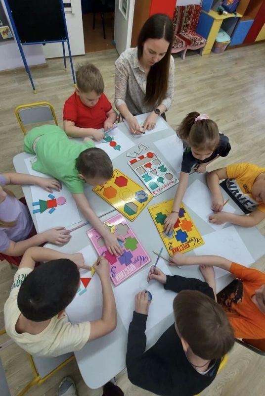 Сегодня в рубрике #ЗовуВпрофессию стать воспитателем детского сада приглашает Наталья Ансимова Сегодня в рубрике #ЗовуВпрофессию стать воспитателем детского сада приглашает Наталья Ансимова