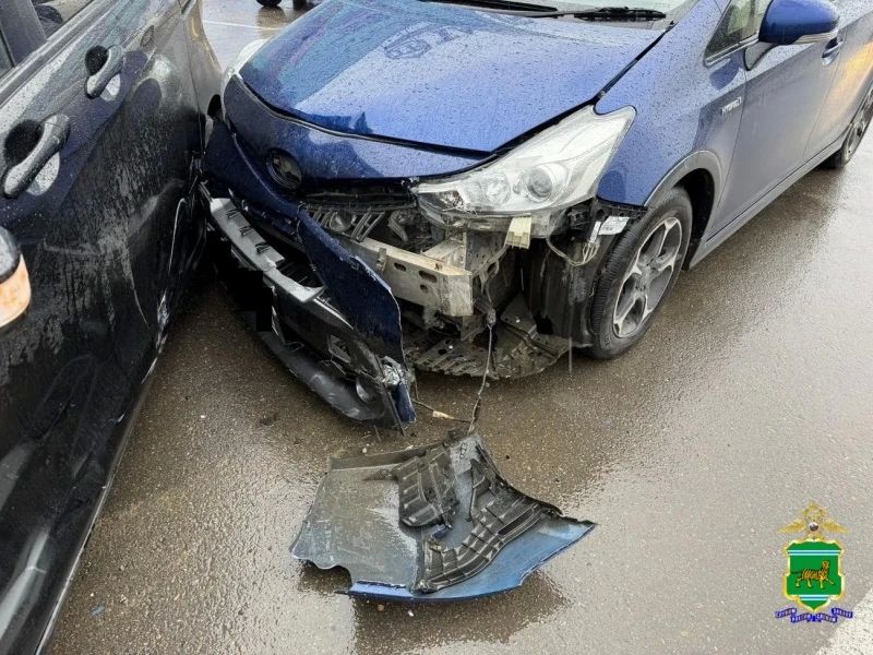 В Биробиджане водитель спровоцировал аварию, не уступив дорогу иномарке, которая ухала по главной В Биробиджане водитель спровоцировал аварию, не уступив дорогу иномарке, которая ухала по главной
